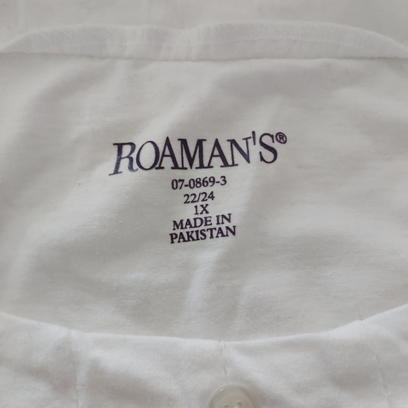 3/$30 Plus Size White Blouse. NWT - Picture 3 of 7